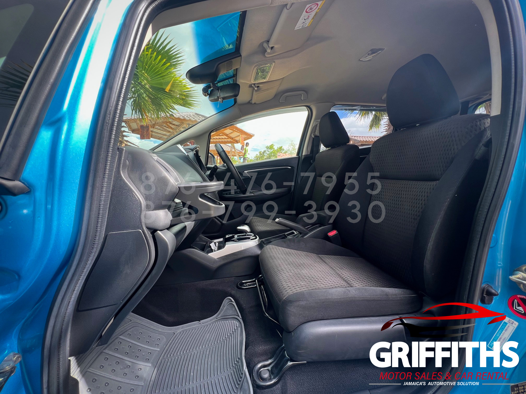 Vehicle Image 13